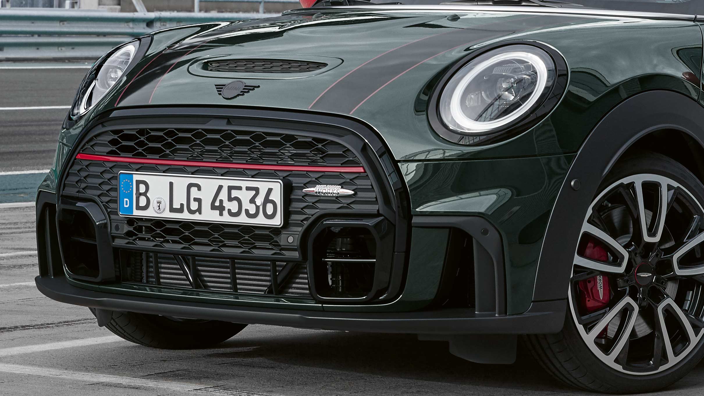 MINI JOHN COOPER WORKS MINI AT