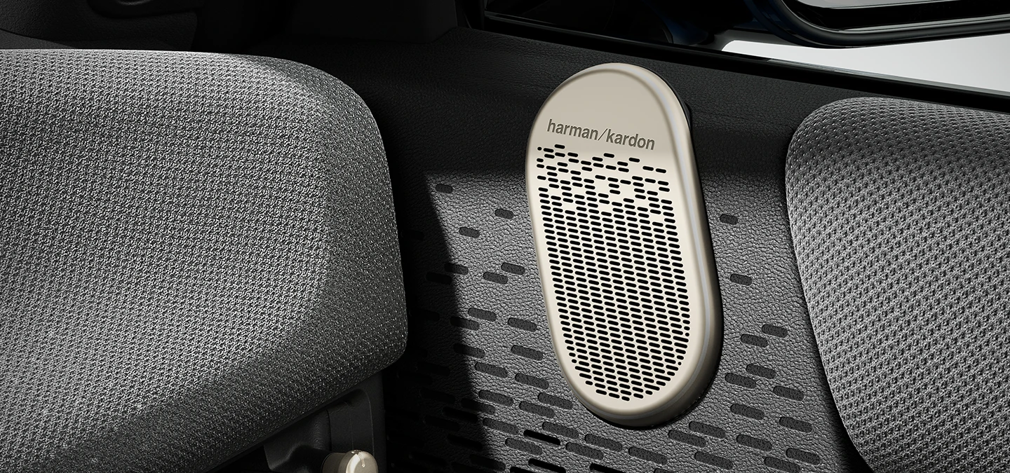 Nahaufnahme des MINI Harman Kardon Surround Sound Systems.