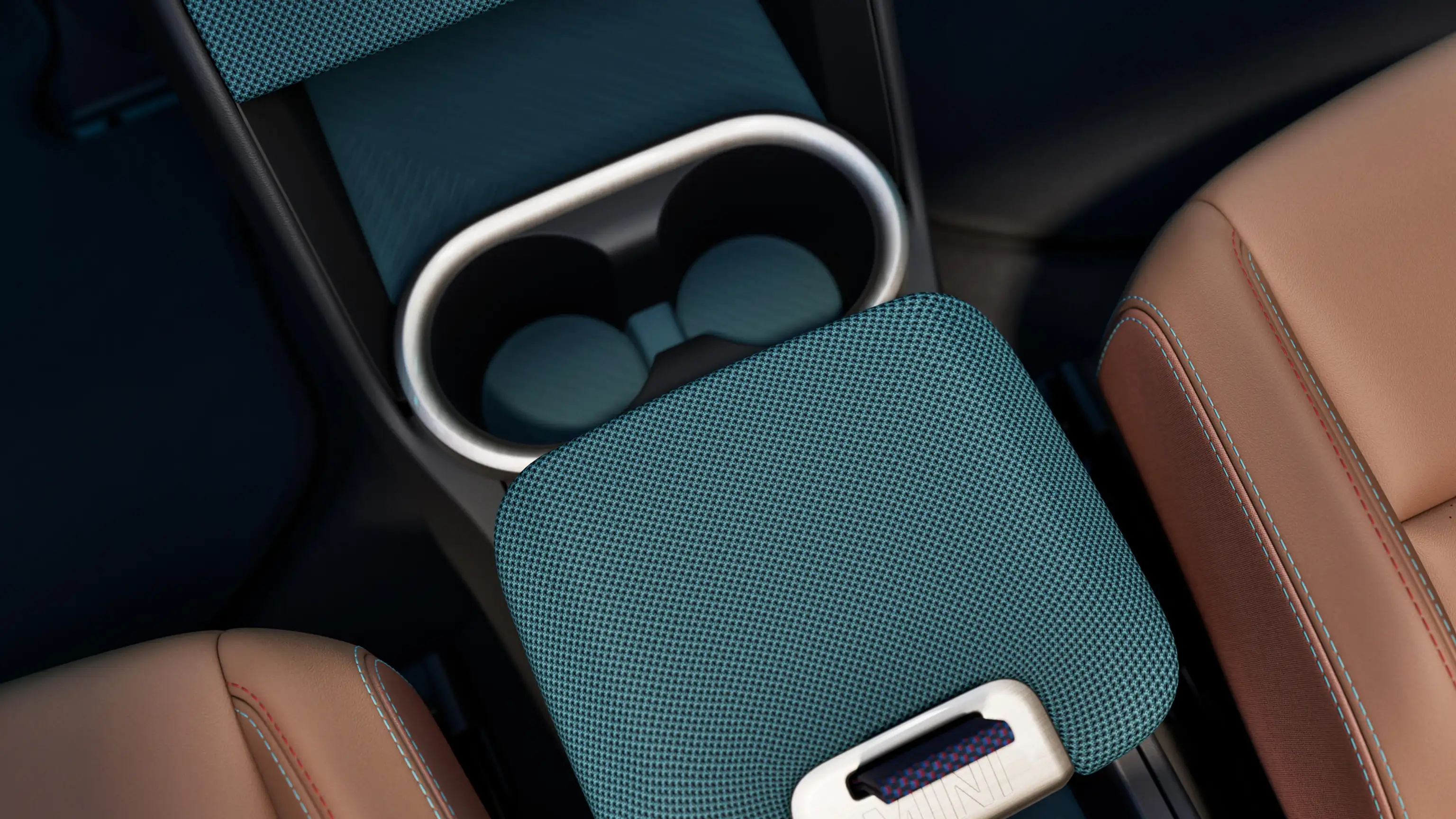 Draufsicht auf das Armaturenbrett des vollelektrischen MINI Countryman