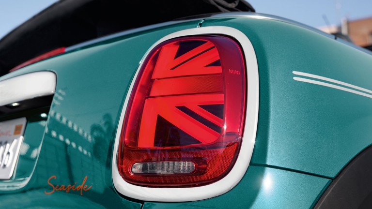 MINI Cabrio Seaside Edition – Rücklicht – Union Jack