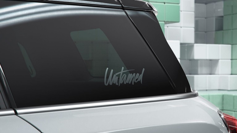 MINI Countryman Untamed Edition - Fenstergrafik - handgeschriebenes Logo