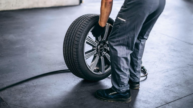 MINI Service – Schäden und Reparaturen – MINI Felgen und Reifen 