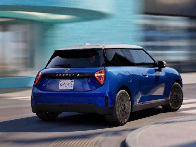 MINI Sustainability - Green mode - Regenerative braking