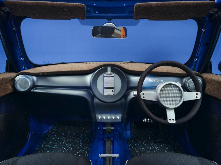 MINI Sustainability – MINI Strip – contrasting details 