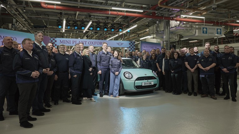 MINI Werk Oxford Mitarbeiter
