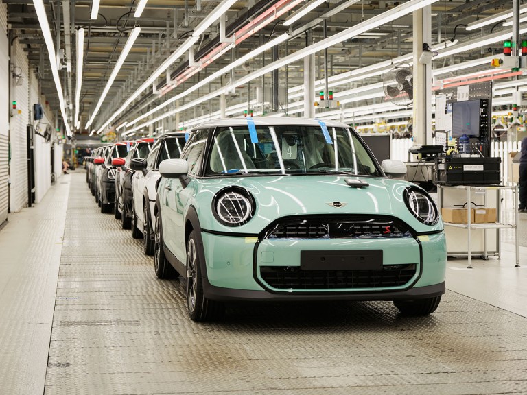MINI Cooper 3-Türer British Racing Green