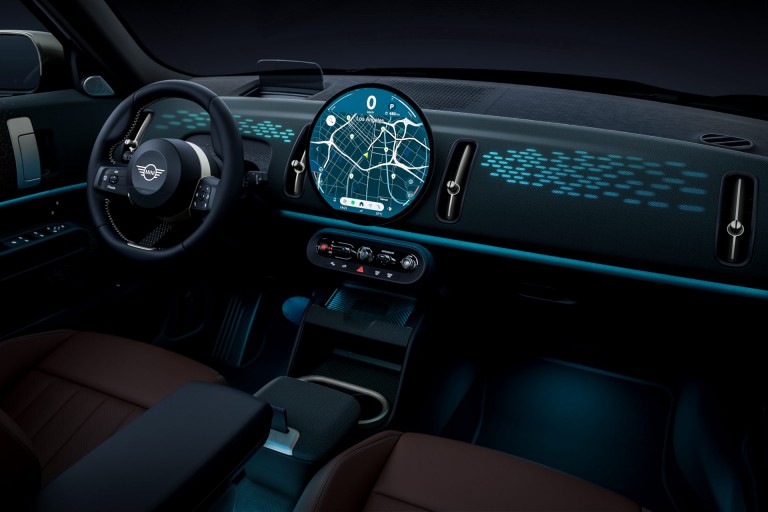 Vollelektrischer MINI Countryman – Mosaik – Interieur